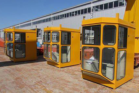 Overhead crane cab and gantry crane cab