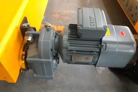 gear reduction motor of transmission mechanism on end frame