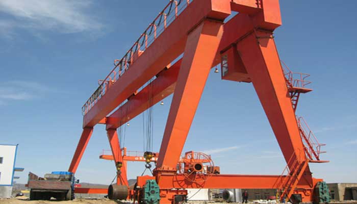 What is a gantry crane?